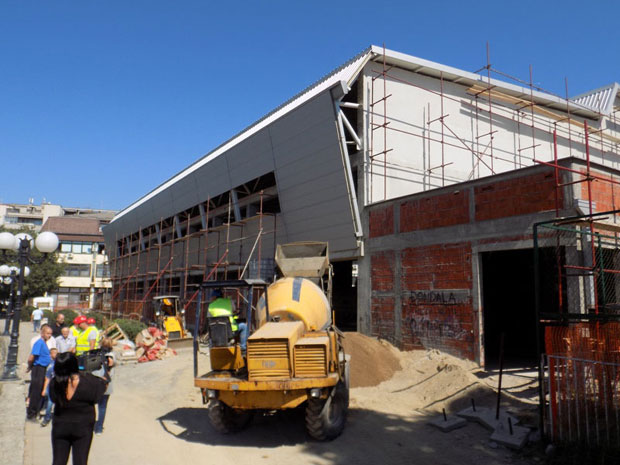 Лесковaц: Спортска хала до краја године